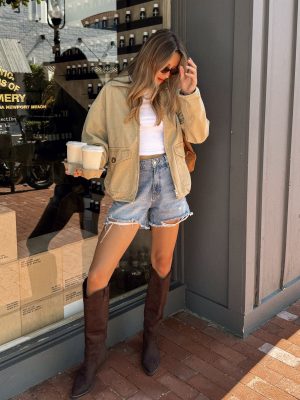 Kenni Barn Jacket in Sand