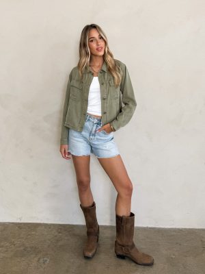 Elianna Cropped Shacket in Sage